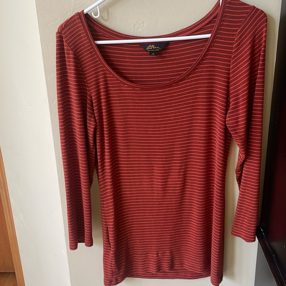 Women’s LLBean long sleeve tee